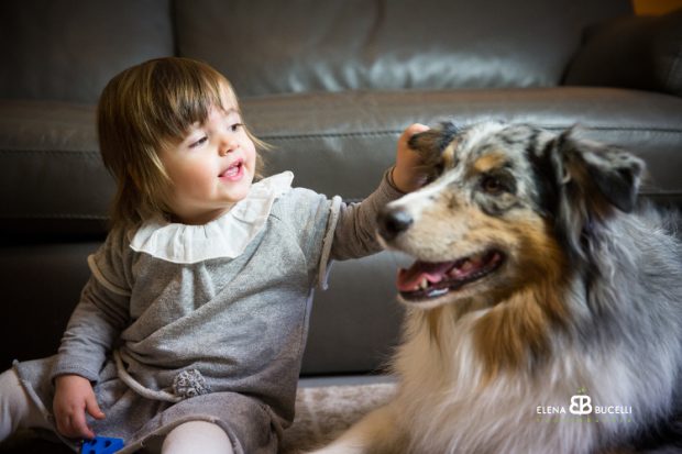 cane e bambina