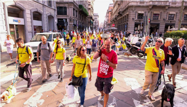 corteo milano pet week cani